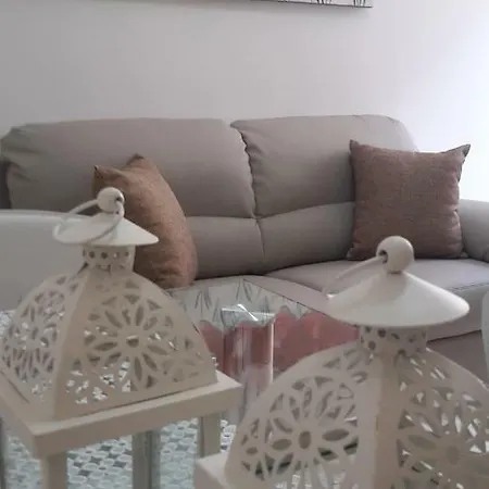 Casa De Pinedo 나르도